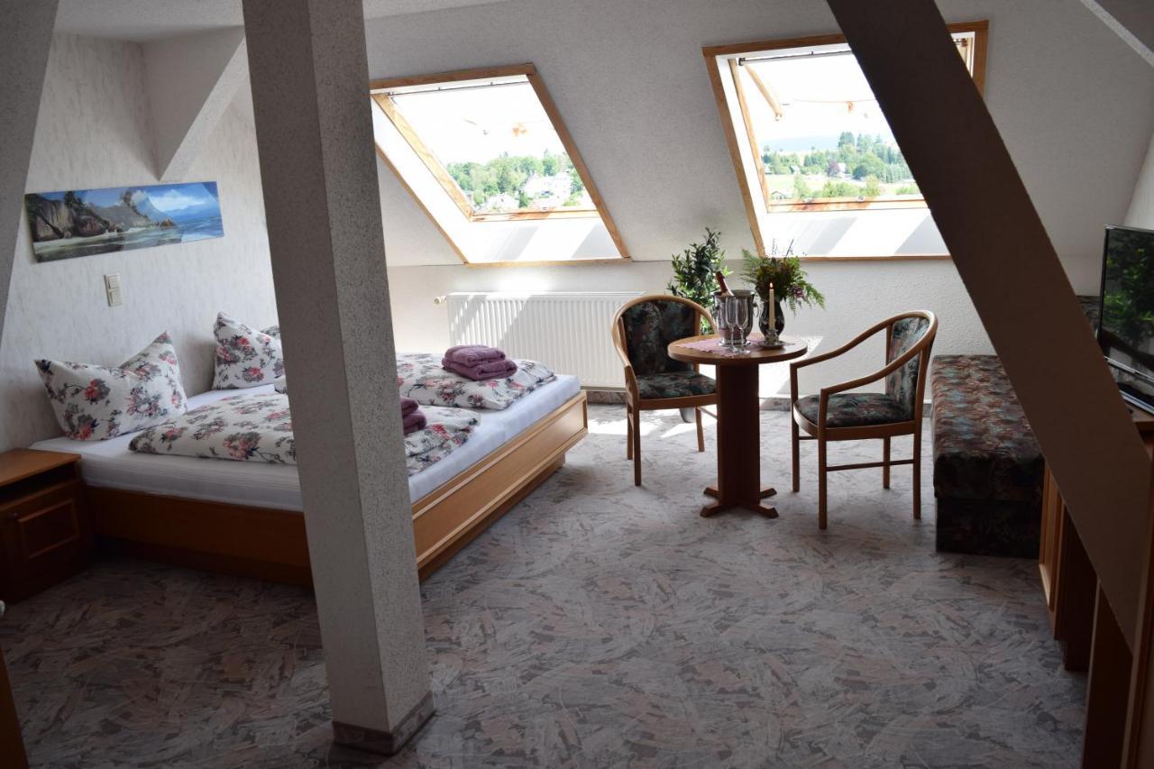 Hotel Carola Schoenheide Bagian luar foto
